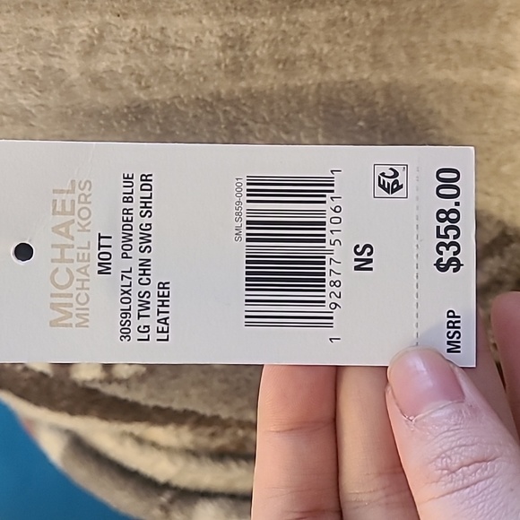 Michel kors powder blue crossbody bag - Picture 5 of 5